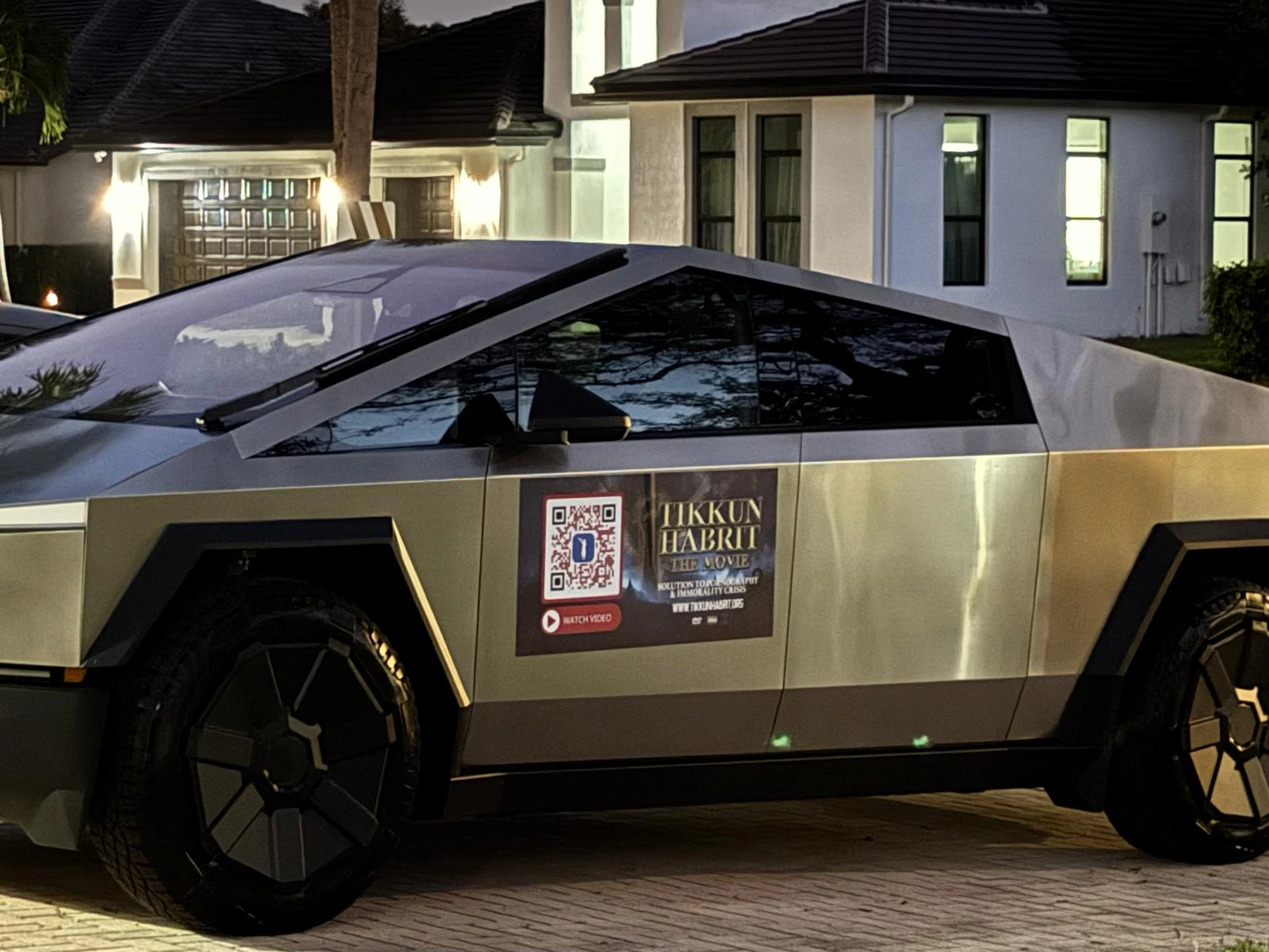 Tikkun HaBrit Car Magnet